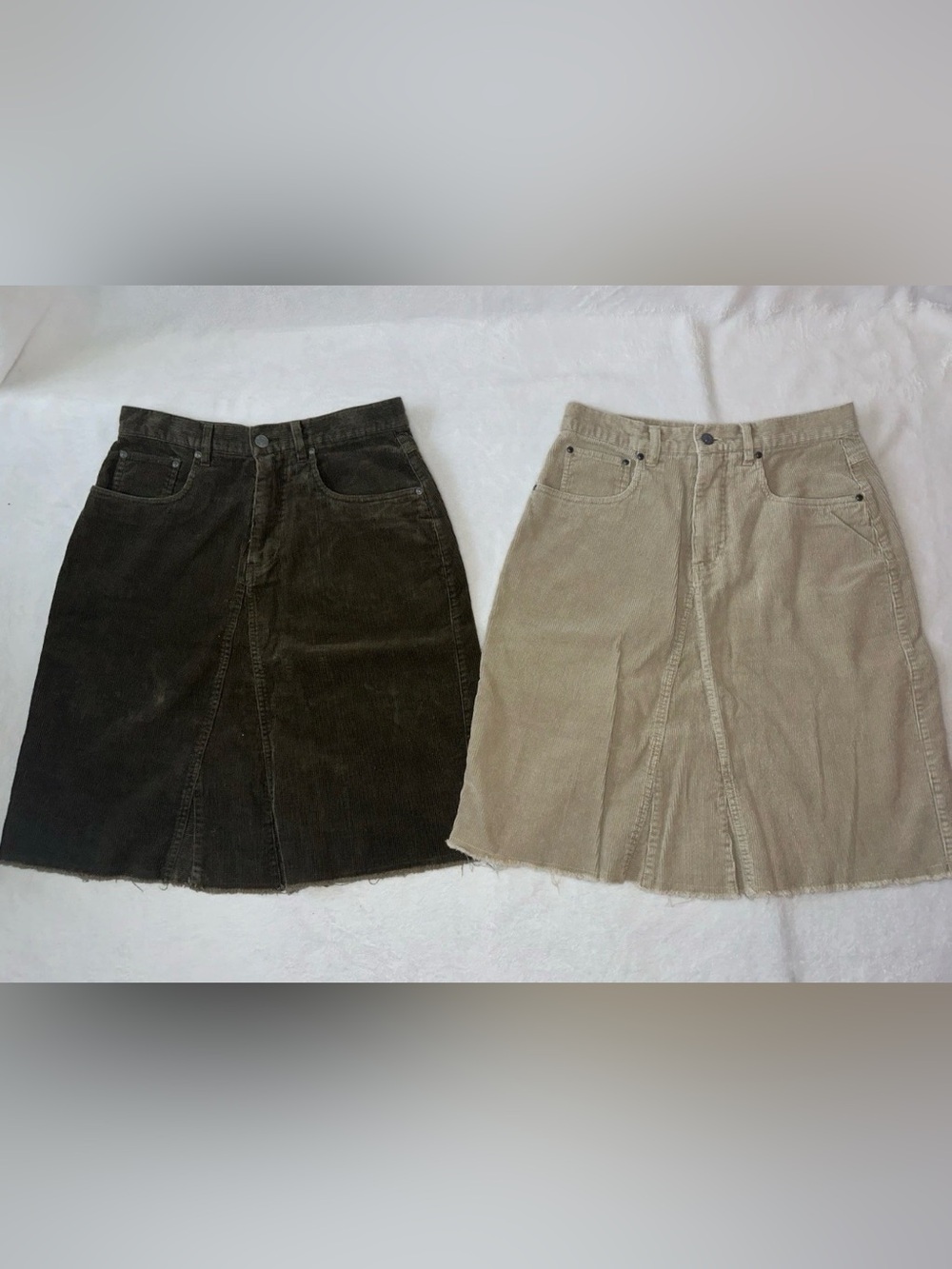 The Blues Corduroy Skirt Womens 11 Beige Olive Retro 90s Y2K Pockets Lot of 2